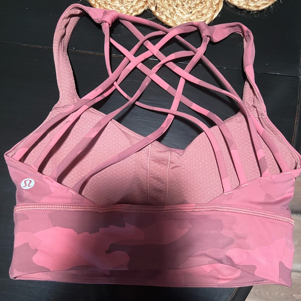 Lululemon sports bra